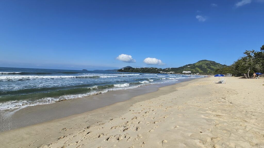 Praia das Toninhas - Região centro sul de Ubatuba