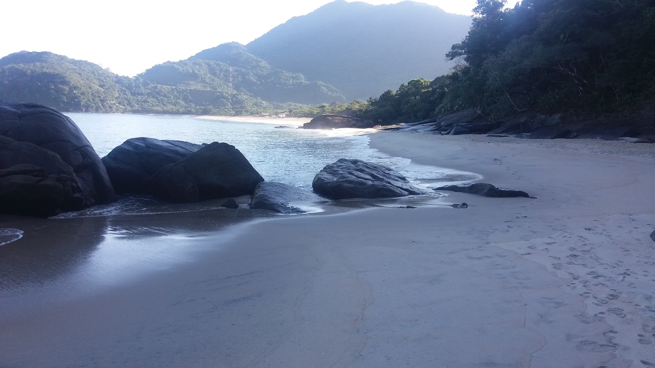 Praia Canto Itaipú e Praia do Prumirim ao fundo