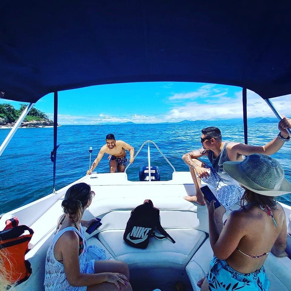 Vamos de Lancha Ubatuba