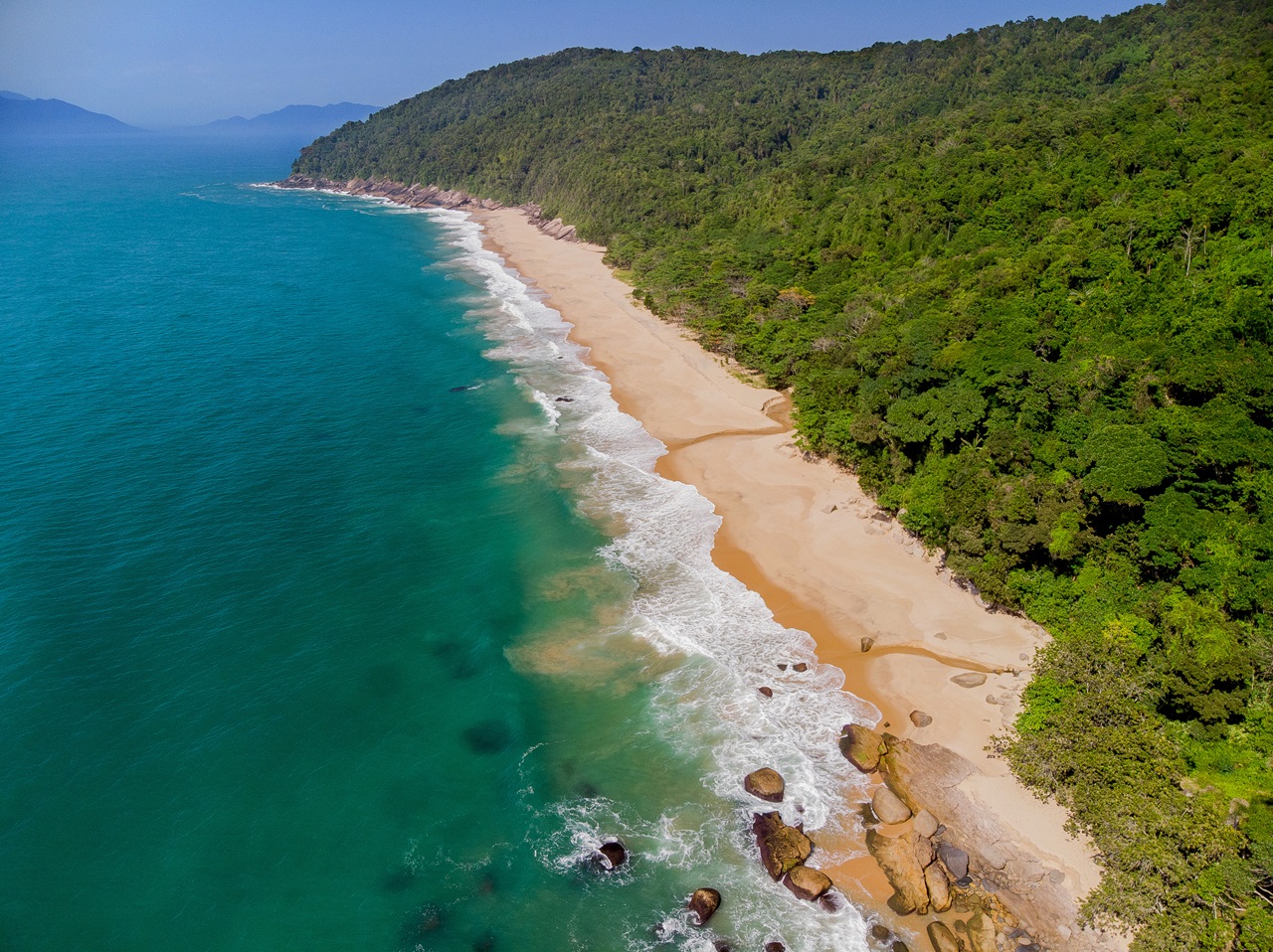 Visitando uma praia por dia em Ubatuba, é preciso mais de 3 meses para conhecer todas!