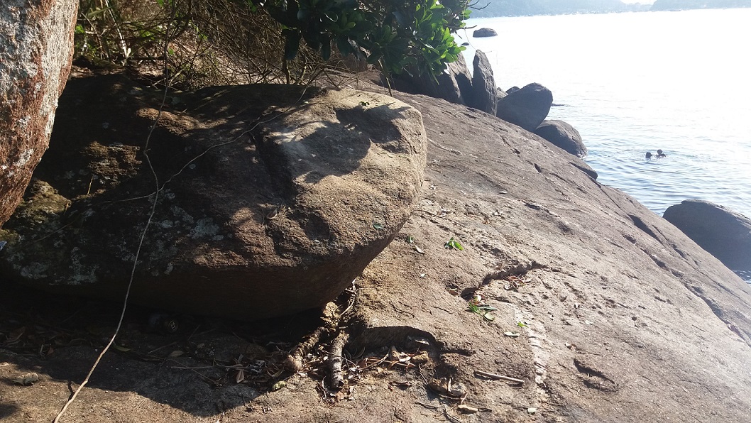 Pedra do Sino na Praia de Santa Rita